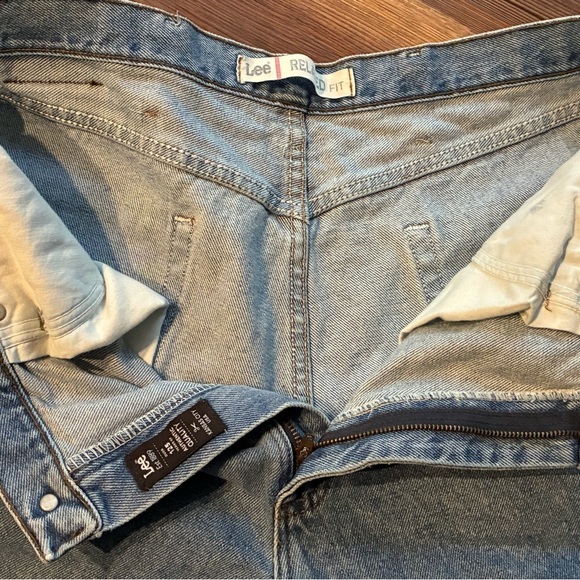 Vintage Lee Relaxed Fit Jeans 40x30 Light Wash USA Authentic 100% Cotton Denim - Picture 11 of 15
